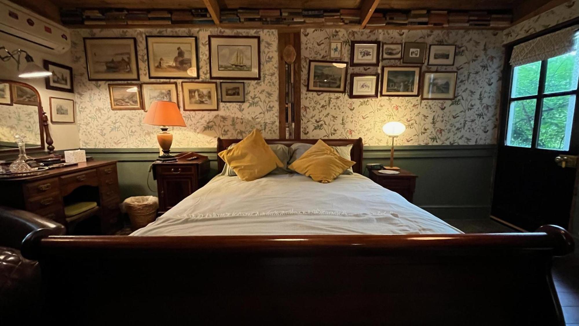 Remarkable Boultons Barn With Hot Tub Newton Abbot Ngoại thất bức ảnh
